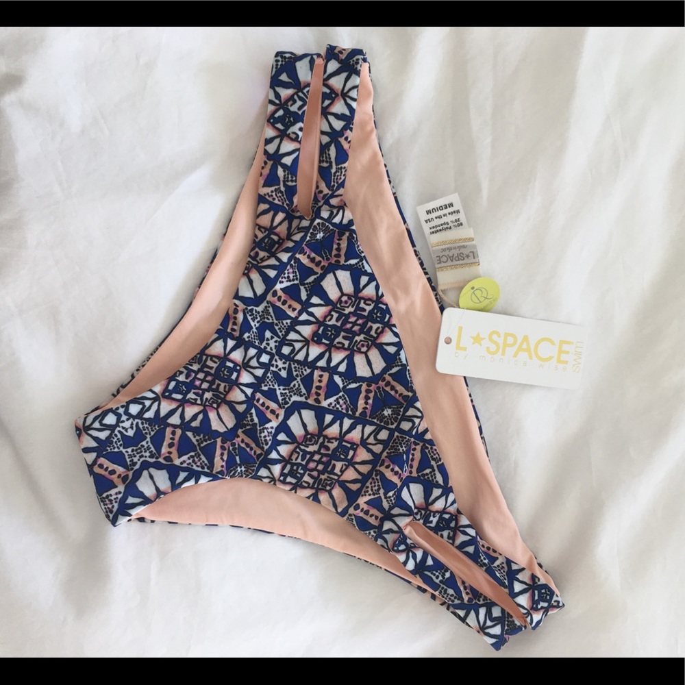 L*Space Reversible Bottom